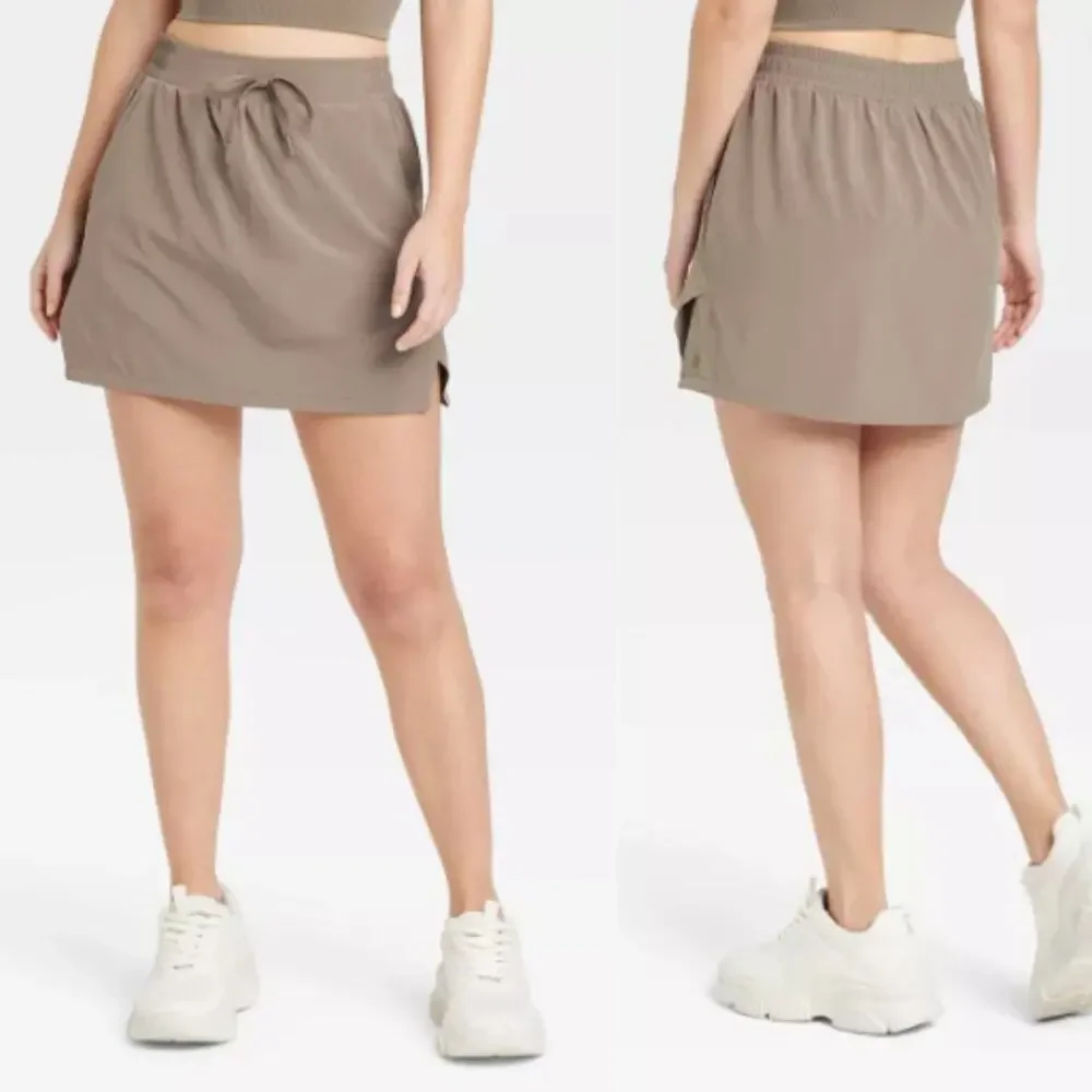 NEW - All in Motion - Women's Stretch Skorts - SIZE XXL